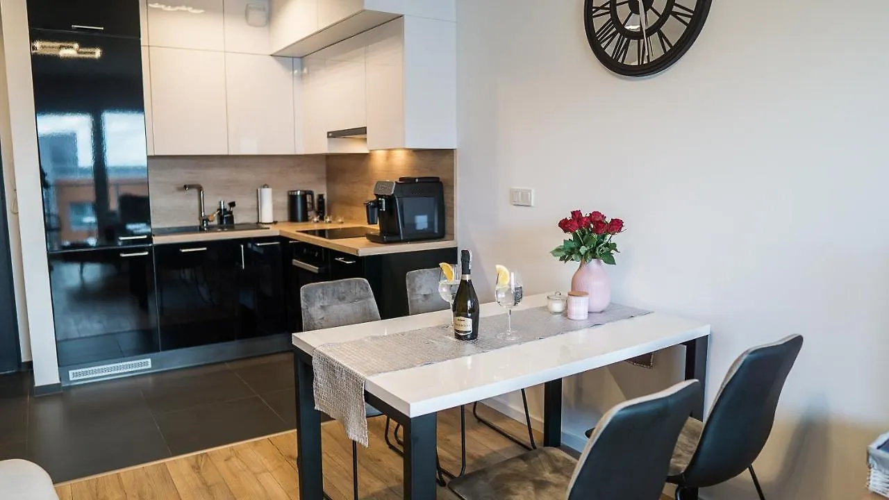 Aparthotel Apartamenty Baltica Towers Modern White&Black Gdansk